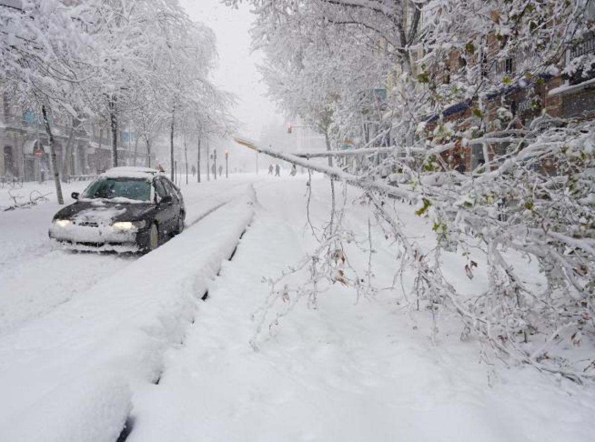 عاصفة تدفع إلى تعبئة الجيش في إسبانيا