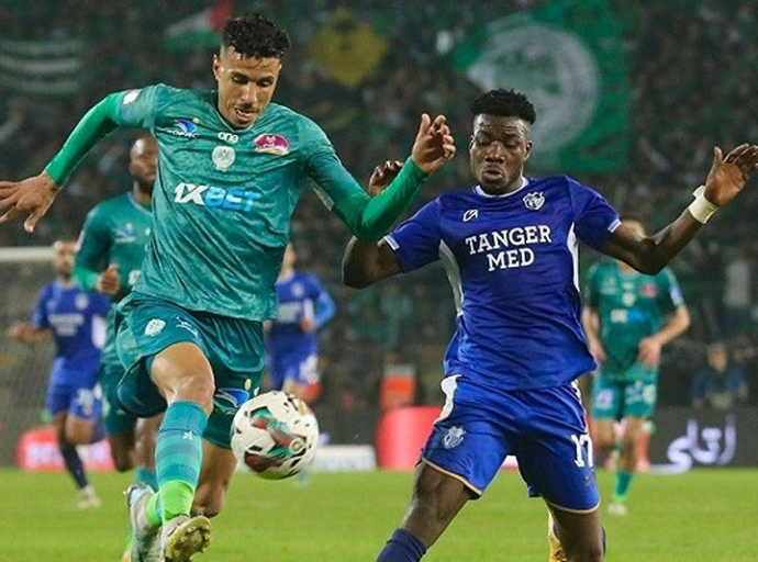 فريق الرجاء يحط الرحال في الإمارات