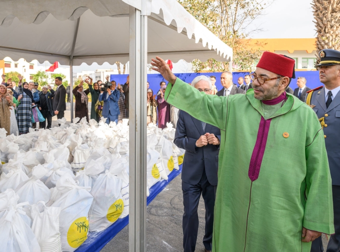 جلالة الملك يعطي بالرباط انطلاقة العملية الوطنية "رمضان 1445" لفائدة مليون أسرة