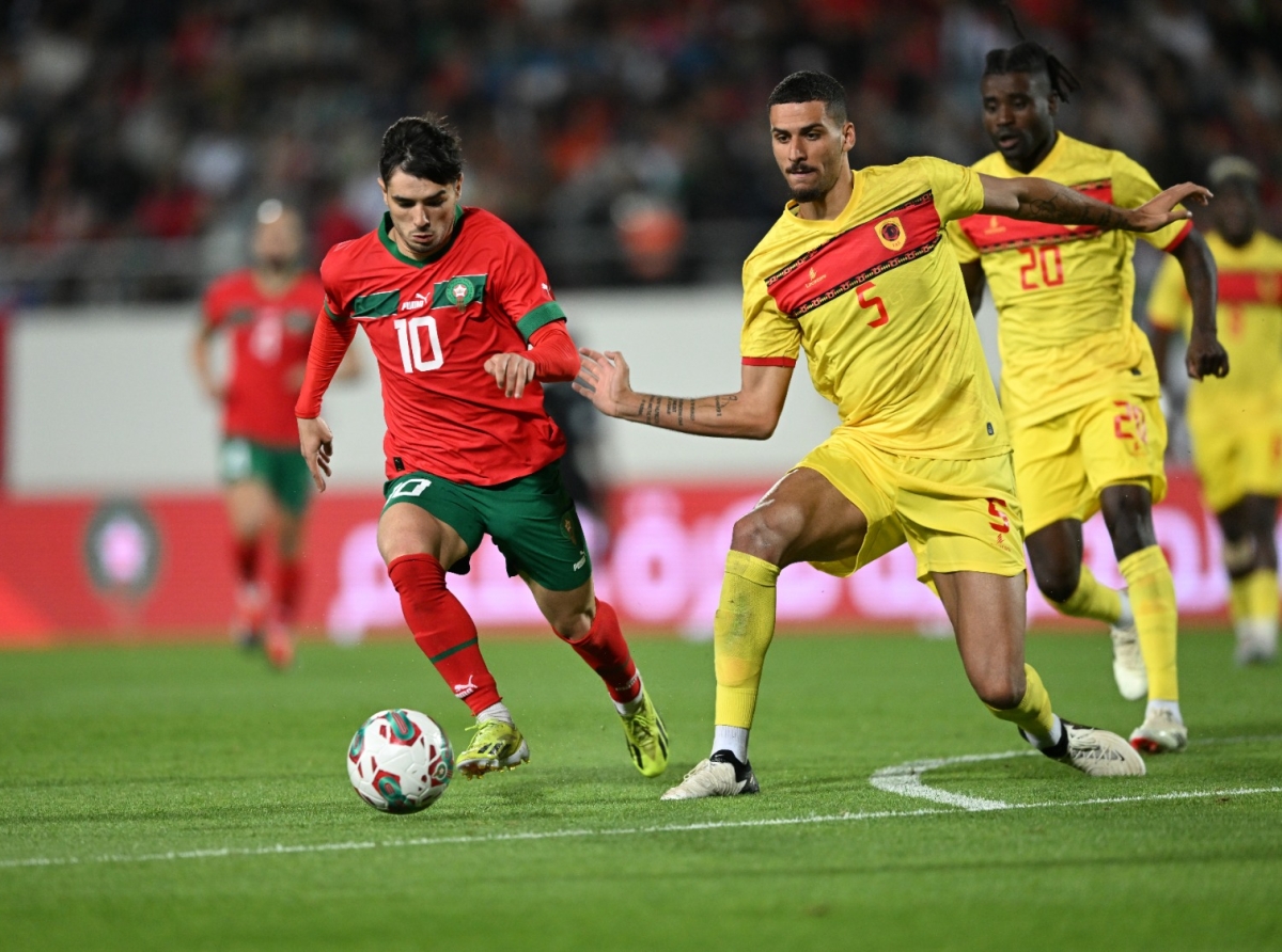 دياز يقود المنتخب المغربي لفوز صعب على أنغولا في ظهوره الأول بقميص الأسود